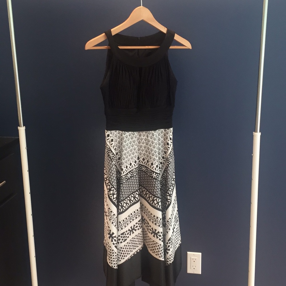 Sleeveless party dress